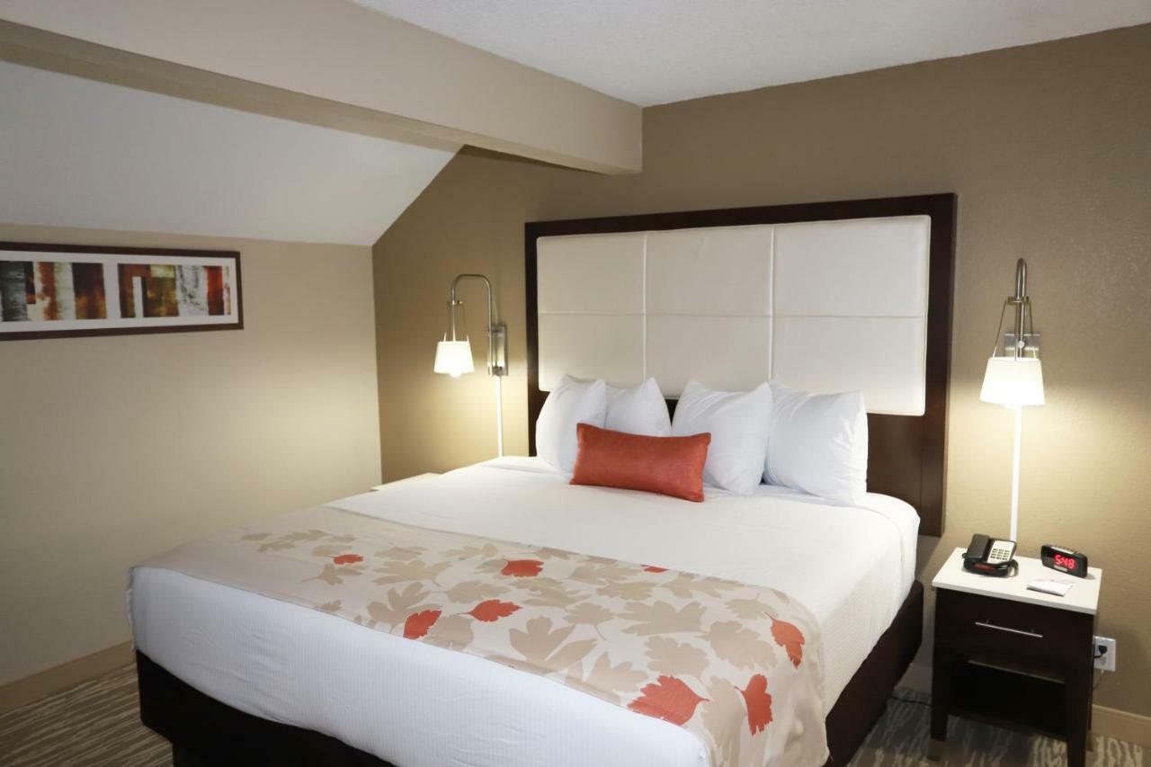 Hawthorn Suites By Wyndham Detroit Southfield Zewnętrze zdjęcie